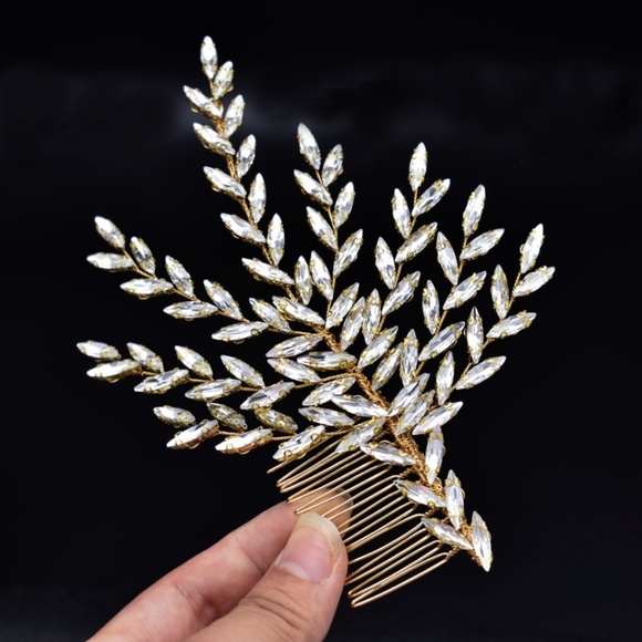 NEW TWO peices set Sparkly Crystal Flower Bridal Headpiece headband Veil Comb - Picture 2 of 7